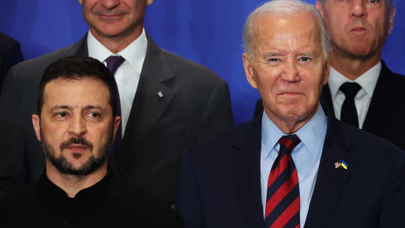 Joe Biden egy grandiózus búcsúajándékkal készül Ukrajnának, amely komoly aggodalmakat ébreszt Moszkvában.