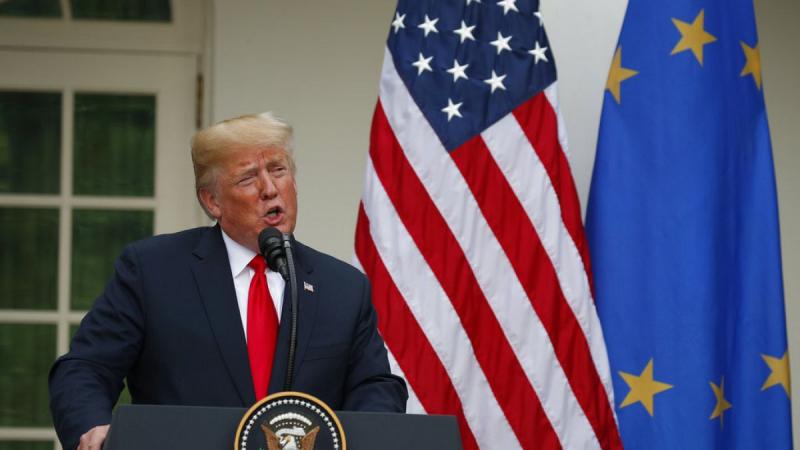 Egy friss felmérés alapján kiderült, hogy az európaiak különösen aggasztónak tartják Trump második elnökségét, és ez a félelem markánsan erősebb, mint más régiókban.