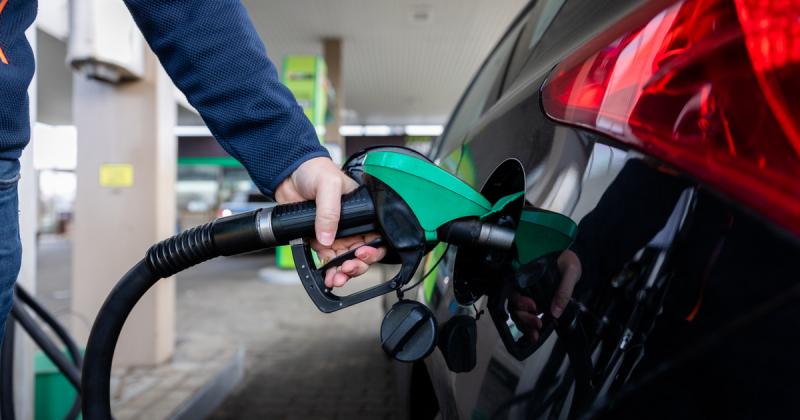 Tavaly egy év leforgása alatt a parlamenti képviselők több mint 200 millió forintot költöttek üzemanyagra.