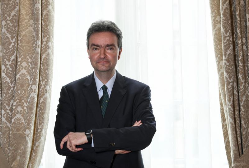 Habsburg György Madridban kapja meg nagyköveti megbízását.