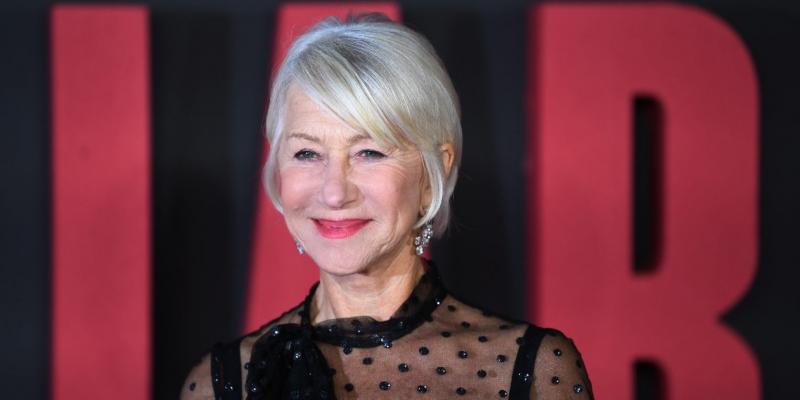 80. születésnapját ünnepli a színjátszás igazi ikonja, Helen Mirren, aki pályafutása során számtalan emlékezetes szereppel ajándékozta meg a közönséget. A tehetséges színésznő nemcsak a színpadon és a vásznon, hanem a szívünkben is helyet foglalt, és a ko