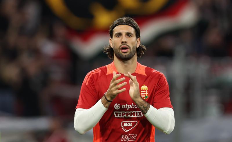 Szoboszlai lecsapott Varga Barnabásra.