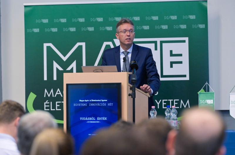 Hankó Balázs: A Világbank értékelése alapján Magyarország mára a legkiválóbb üzleti szabályozási környezettel büszkélkedhet a világon.