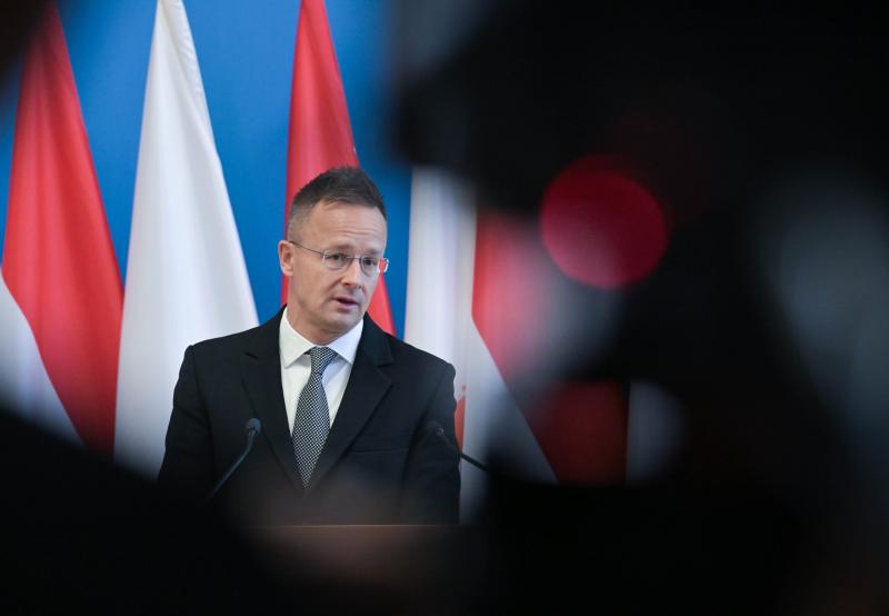 Szijjártó: A Barátság kőolajvezetéken történt bármilyen incidens a magyar kormány számára az ország szuverenitását fenyegető komoly veszélyt jelent | szmo.hu