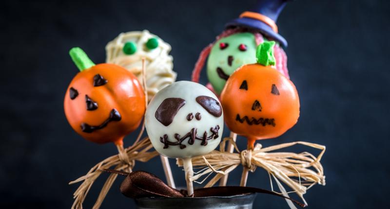 Segítünk a fáradt szülőknek: 3 villámgyors halloweeni édesség recept, ami feldobja az ünnepi hangulatot!